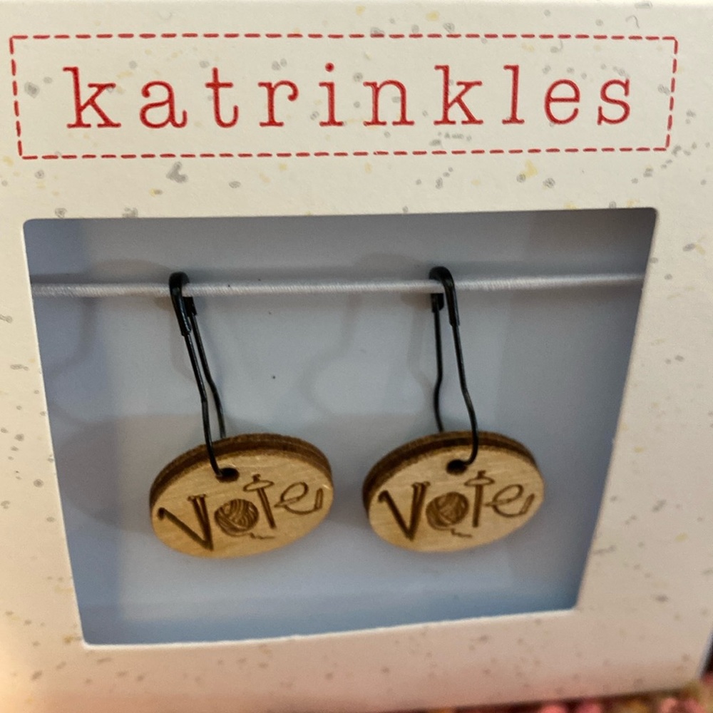 Pair knitting place markers. New, wood